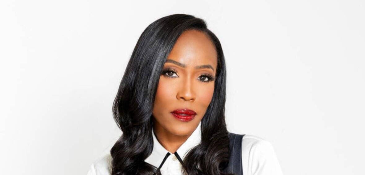 Belle Beauty monochrome portrait